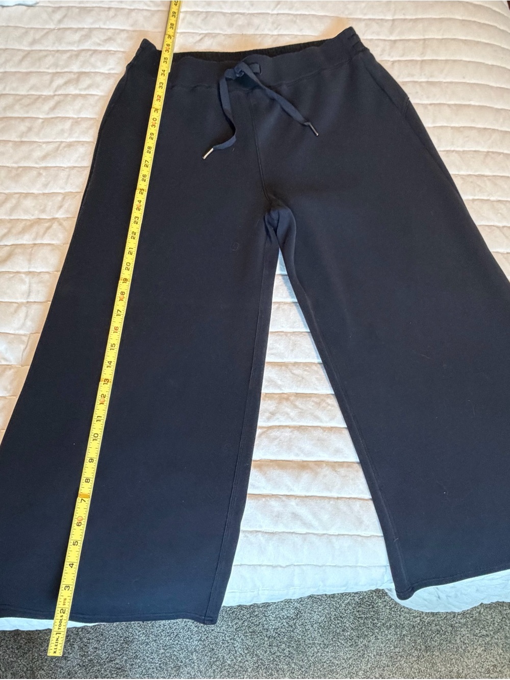 SPANX Airessential Wide -Leg Drawstring Pants - Black